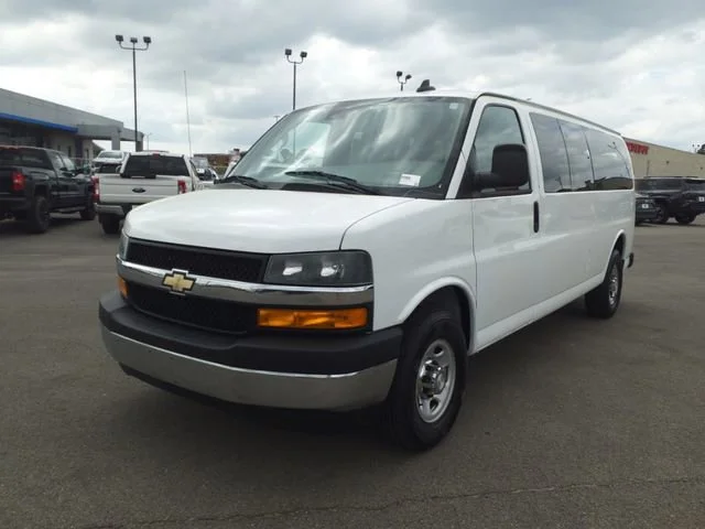 2020 Chevrolet Express 3500 LT Extended's photo