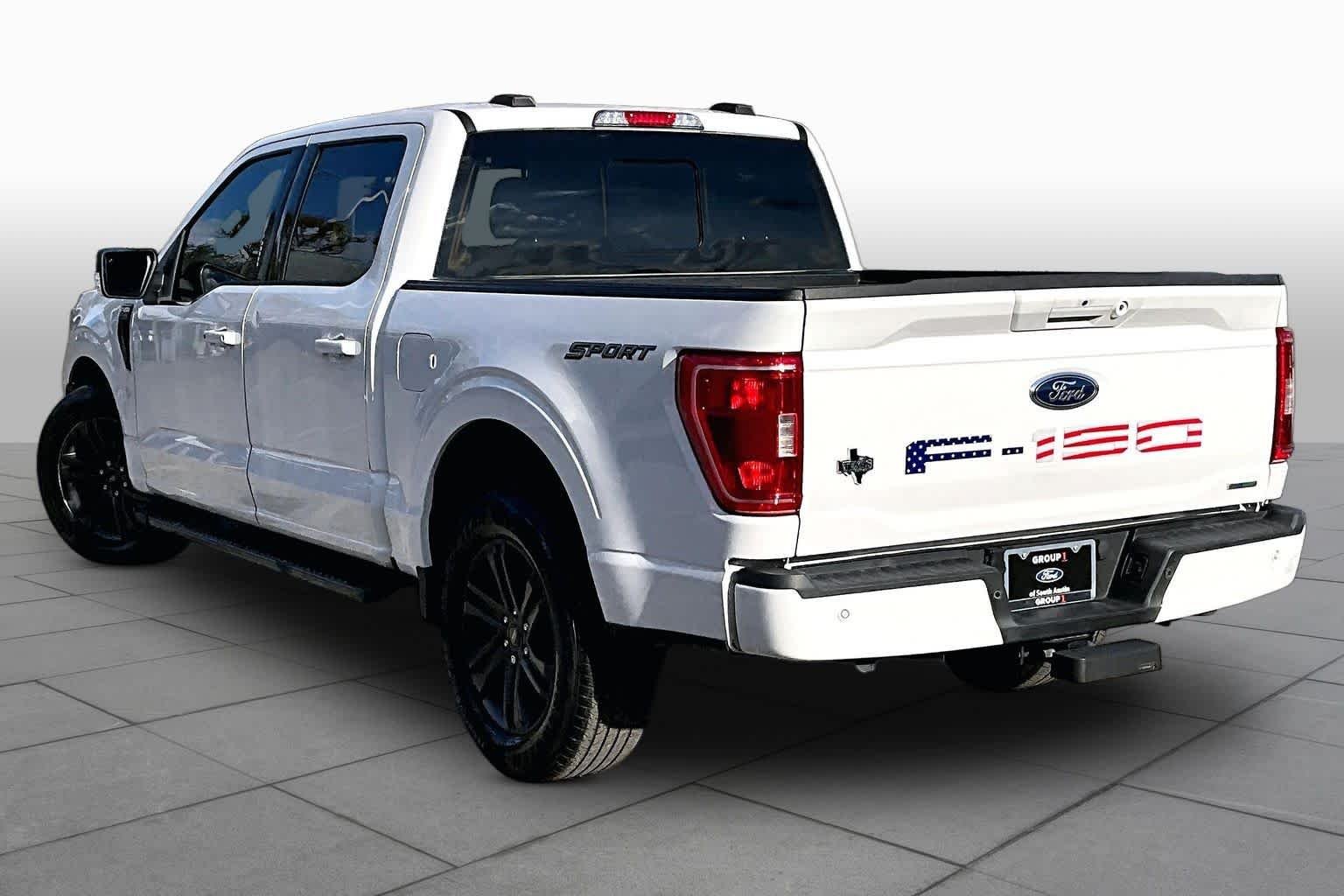 Used 2022 Oxford White Ford XLT image 14