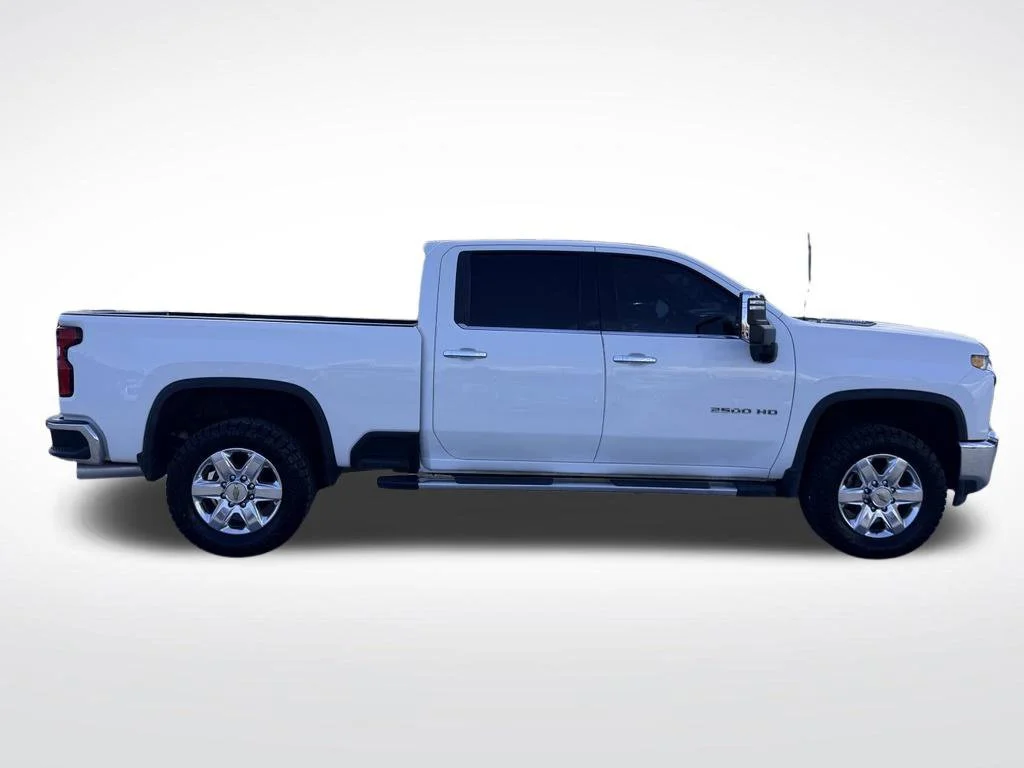 Used 2021 White Chevrolet LTZ image 8