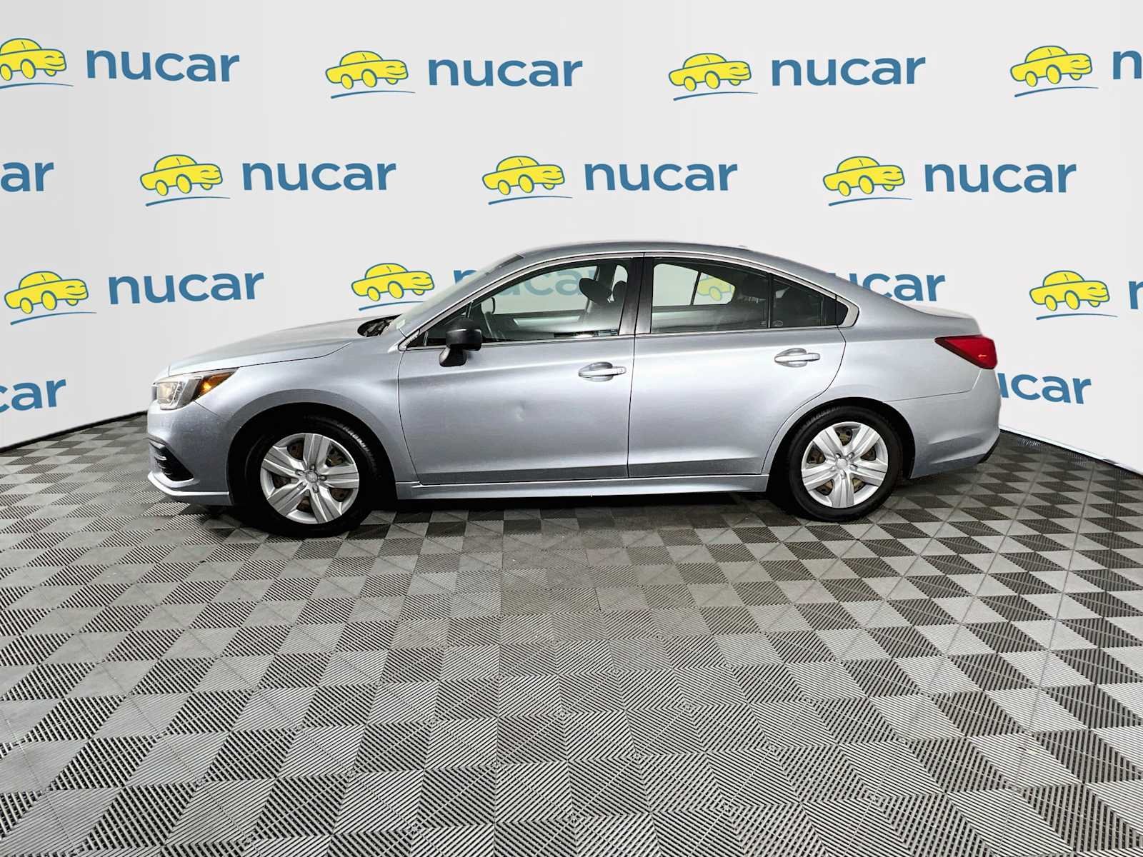 Used 2019 Ice Silver Metallic Subaru  image 4