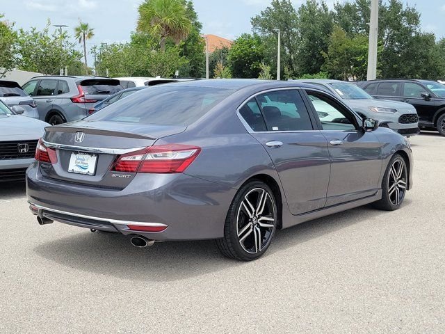 Used 2017 Modern Steel Metallic Honda Sport image 6