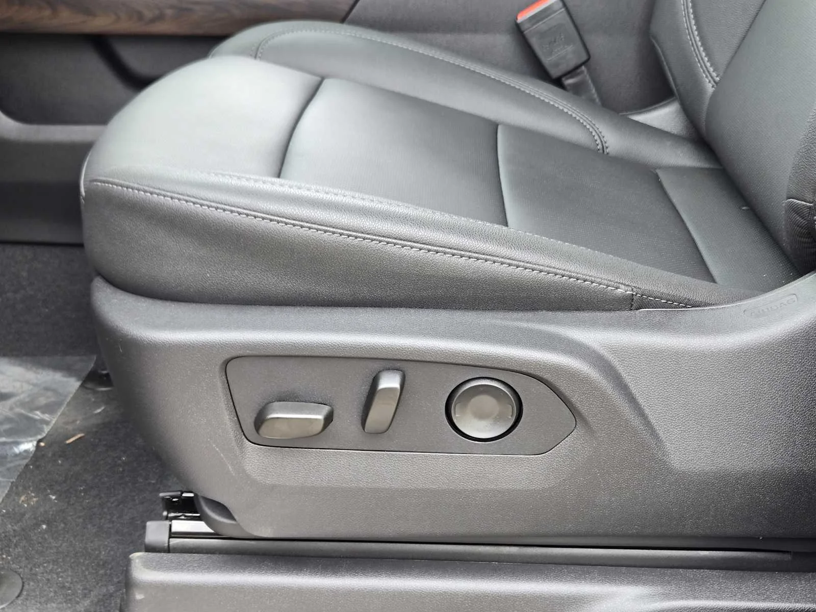 New 2026 Sterling Metallic GMC SLT image 16