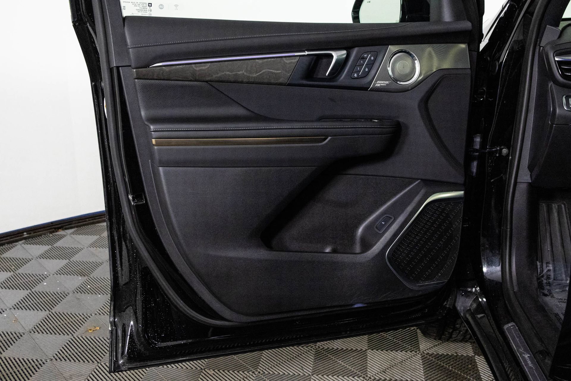 2025 BUICK ENCLAVE - Image 33