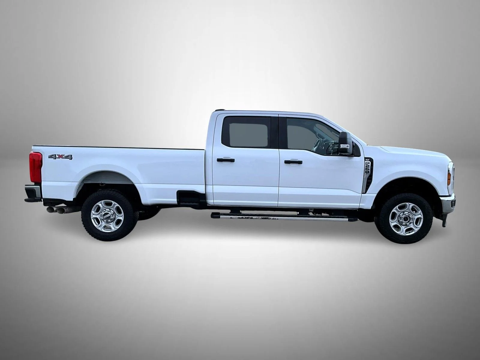 Used 2025 White Ford XLT image 4