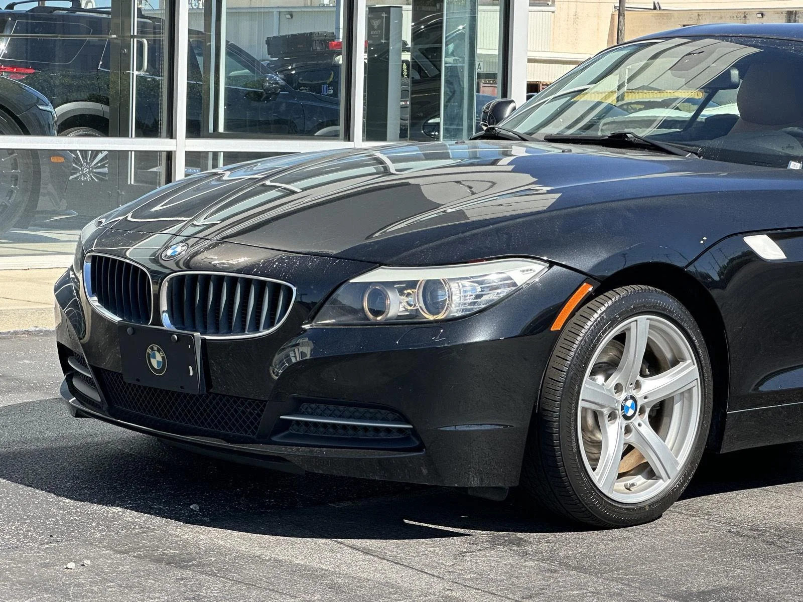 Used 2011 Black Sapphire Metallic BMW sDrive30i image 32