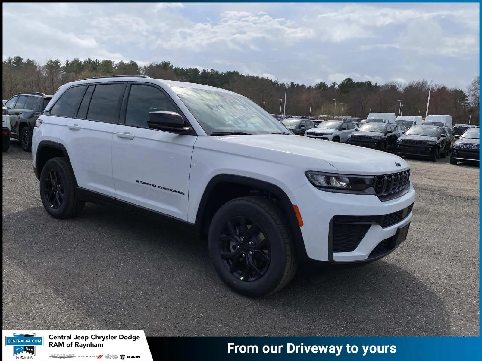 2026 Jeep Grand Cherokee Laredo