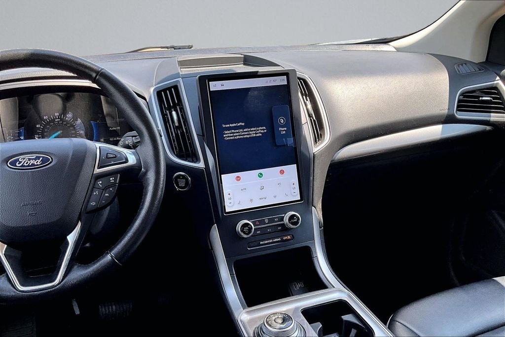 Used 2023 Gray Ford SEL image 6