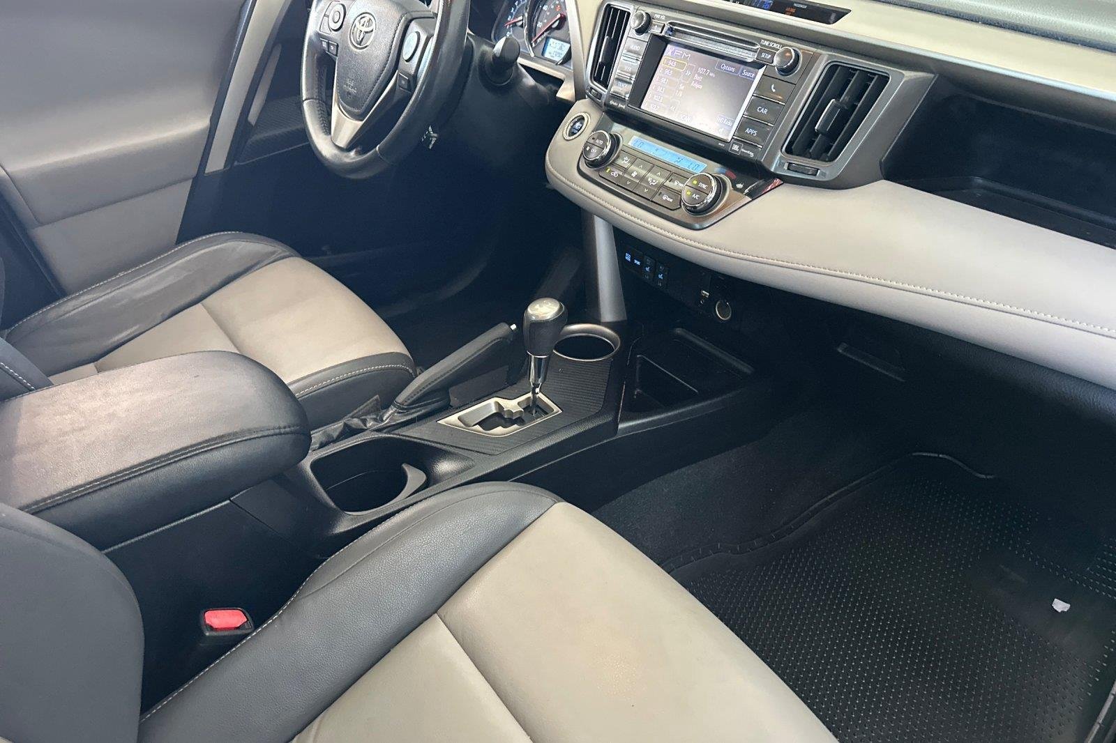 Used 2013 Shoreline Blue Pearl Toyota Limited image 15