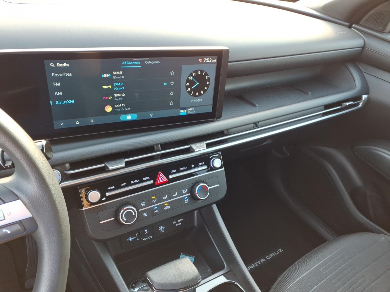 2025 Hyundai Santa Cruz SE - Photo 7