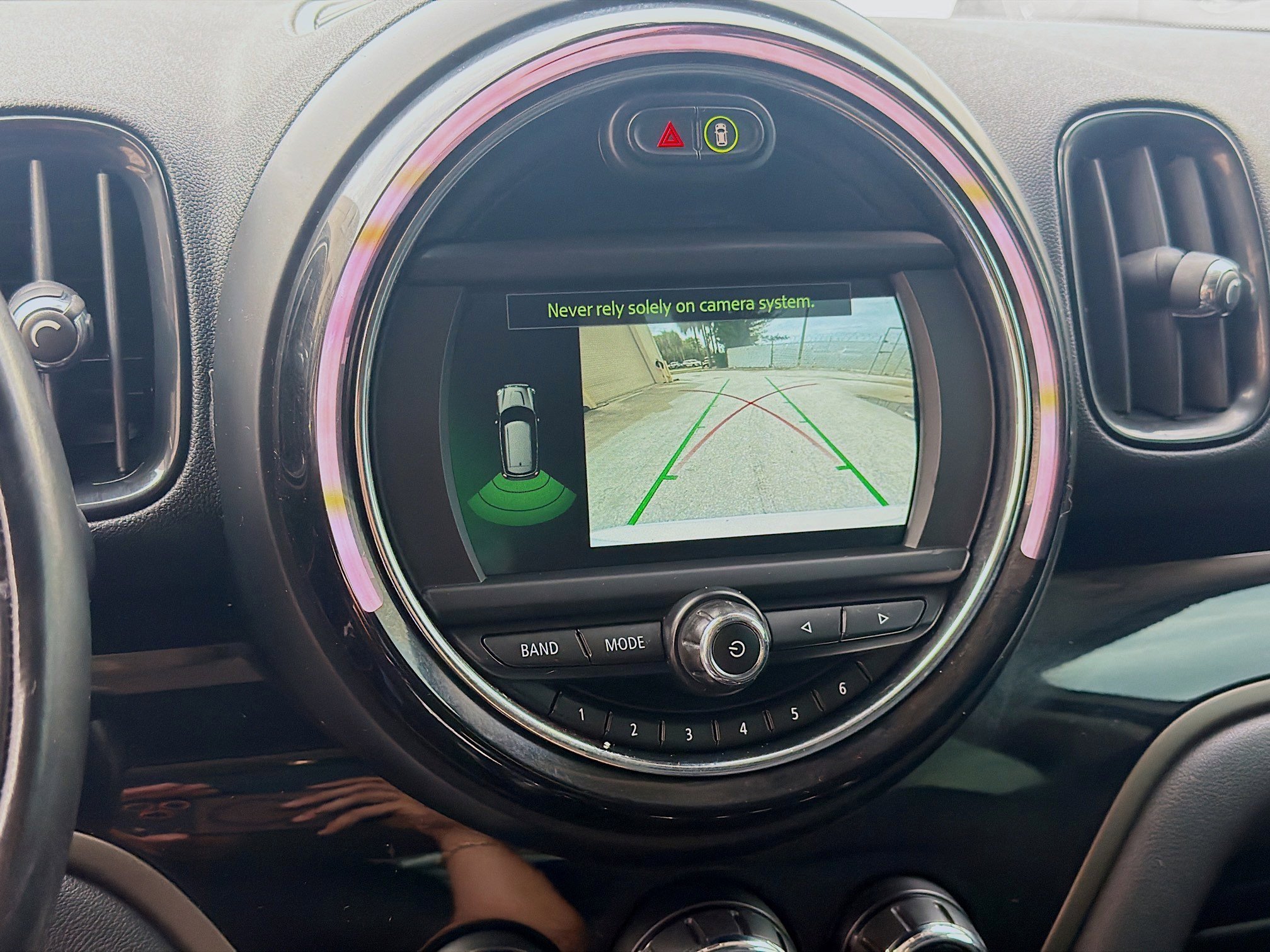 Used 2019 Light White MINI Cooper image 11