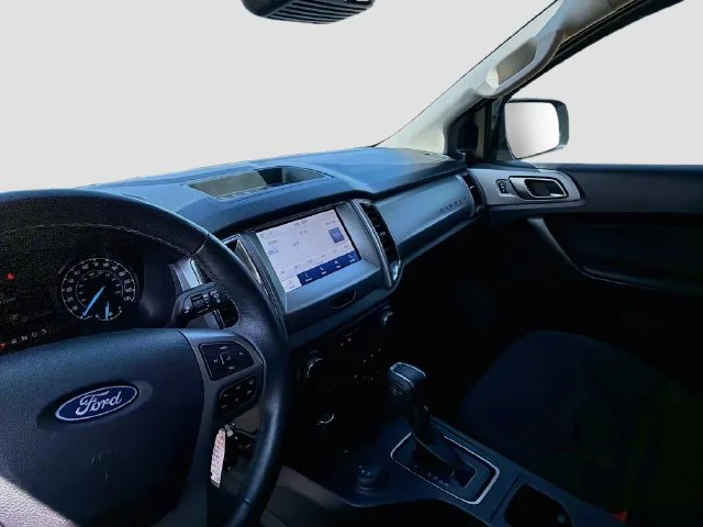Used 2021 White Ford XLT image 9
