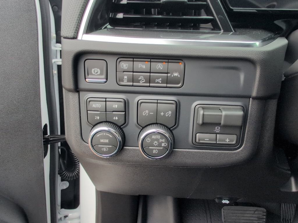 2026 Chevrolet Suburban RST - Photo 20