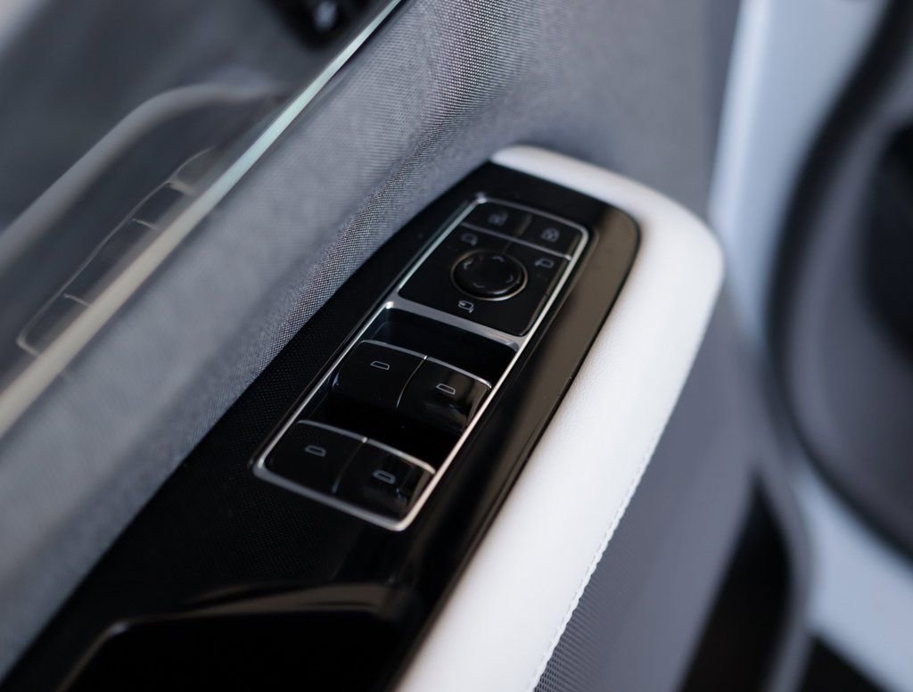 2026 Cadillac Escalade IQ Luxury - Photo 35