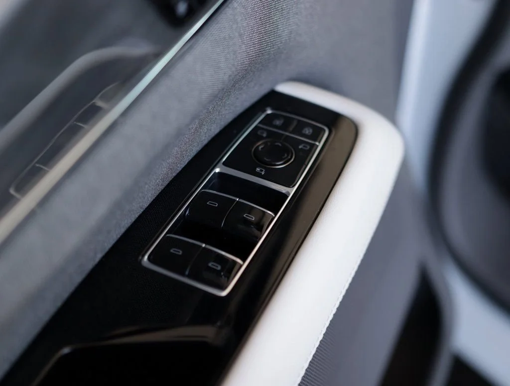 2026 Cadillac Escalade IQ Luxury - Photo 35