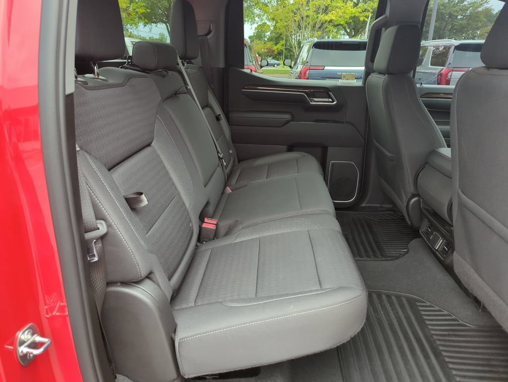 Used 2022 Cardinal Red GMC Elevation image 29