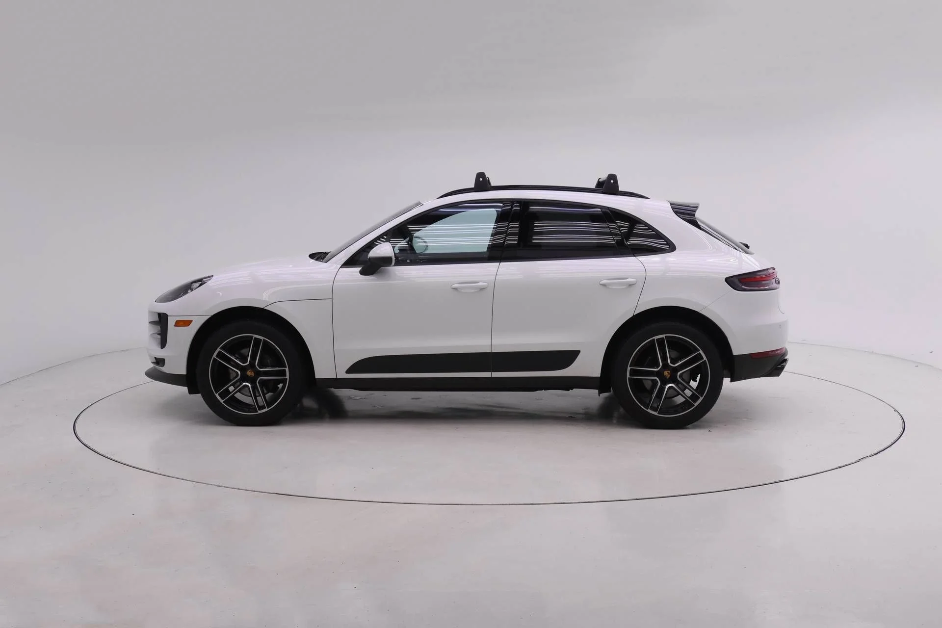 Used 2021 White Porsche  image 2