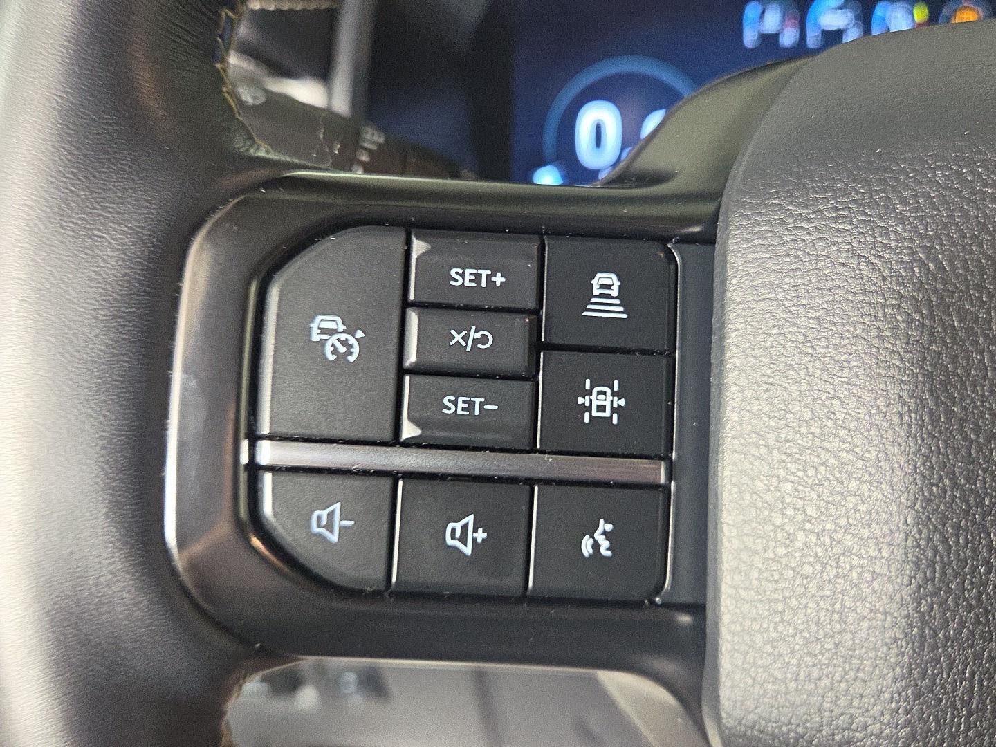 Used 2024 Star White Metallic Tri-Coat Ford Platinum image 20