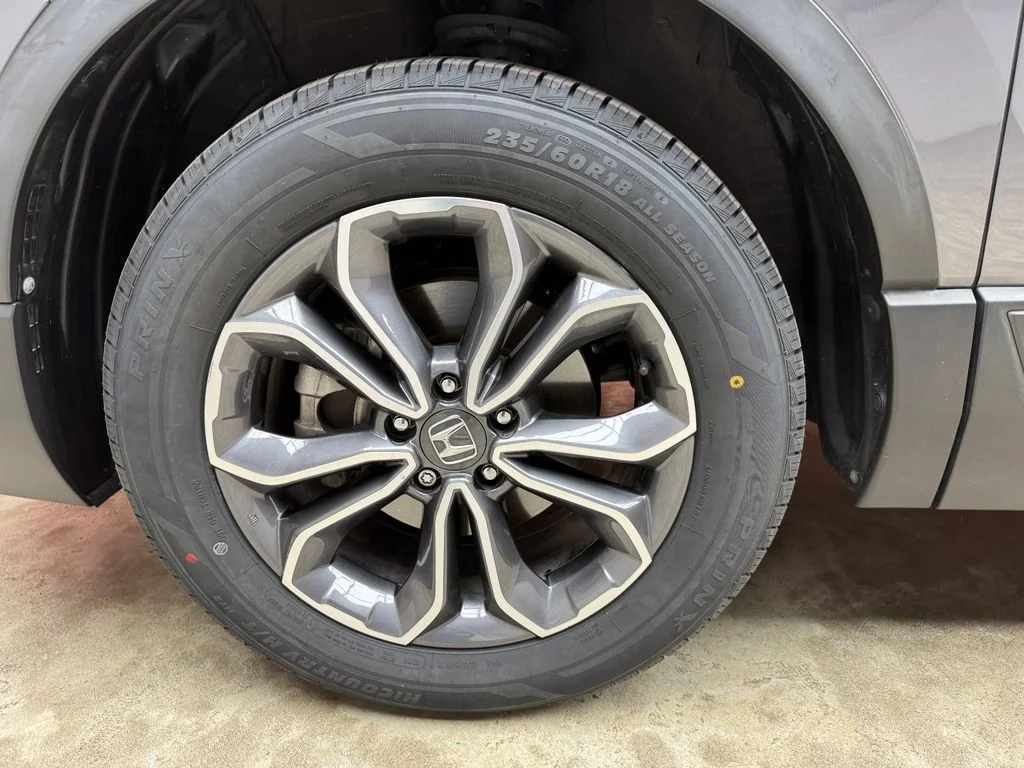 Certified Used 2021 Gray Honda EX-L image 28