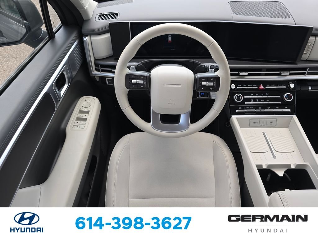 Used 2025 Gray Hyundai SE image 17
