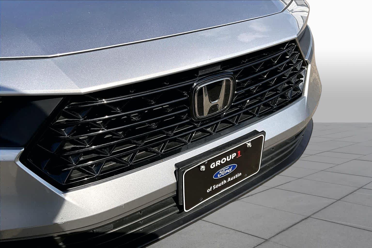 Used 2023 Lunar Silver Metallic Honda Sport image 30