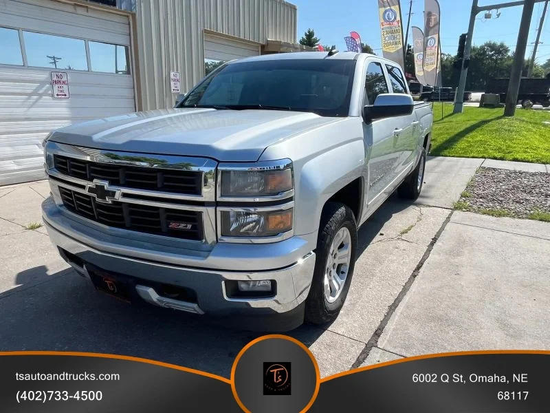 Used 2015 Silver Chevrolet Z71 LT Pickup 4D 5 3/4 ft image 2