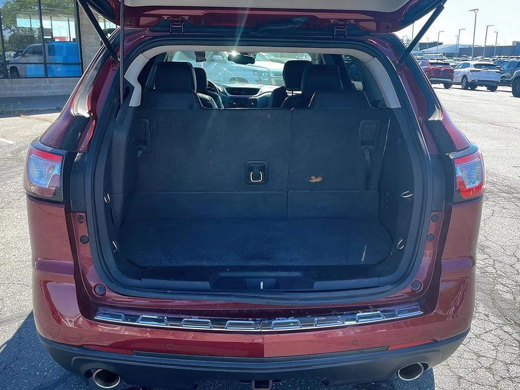 Used 2015 Siren Red Tintcoat Chevrolet LTZ image 9
