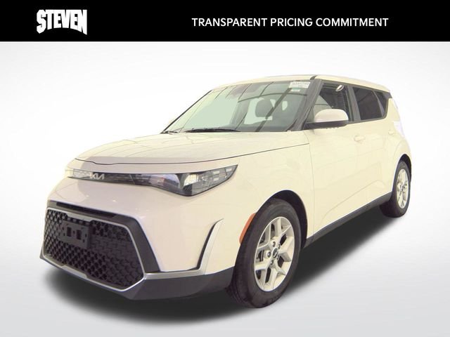 Used 2025 White Kia LX image 1