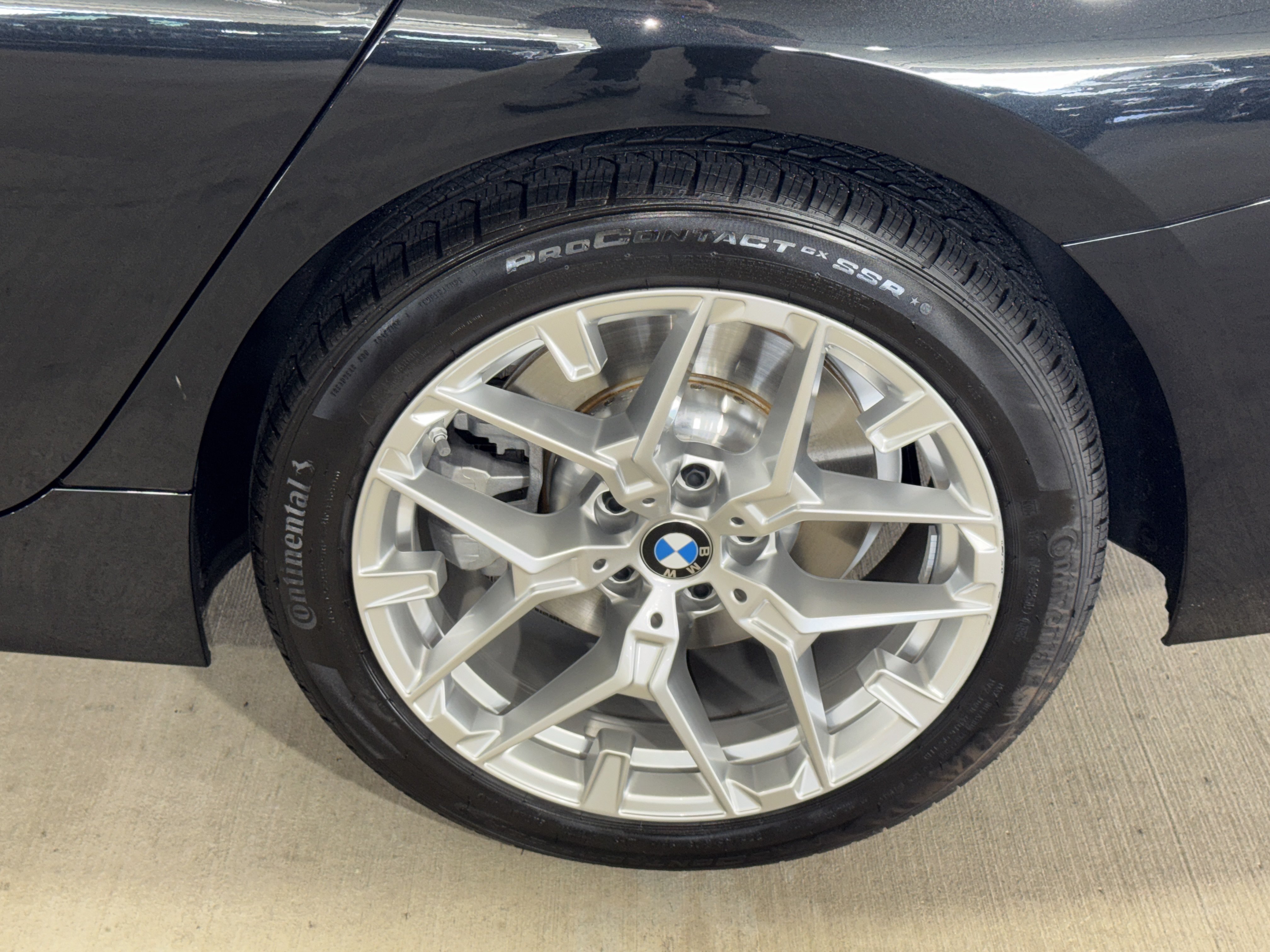 Used 2025 Black Sapphire Metallic BMW 330i image 23