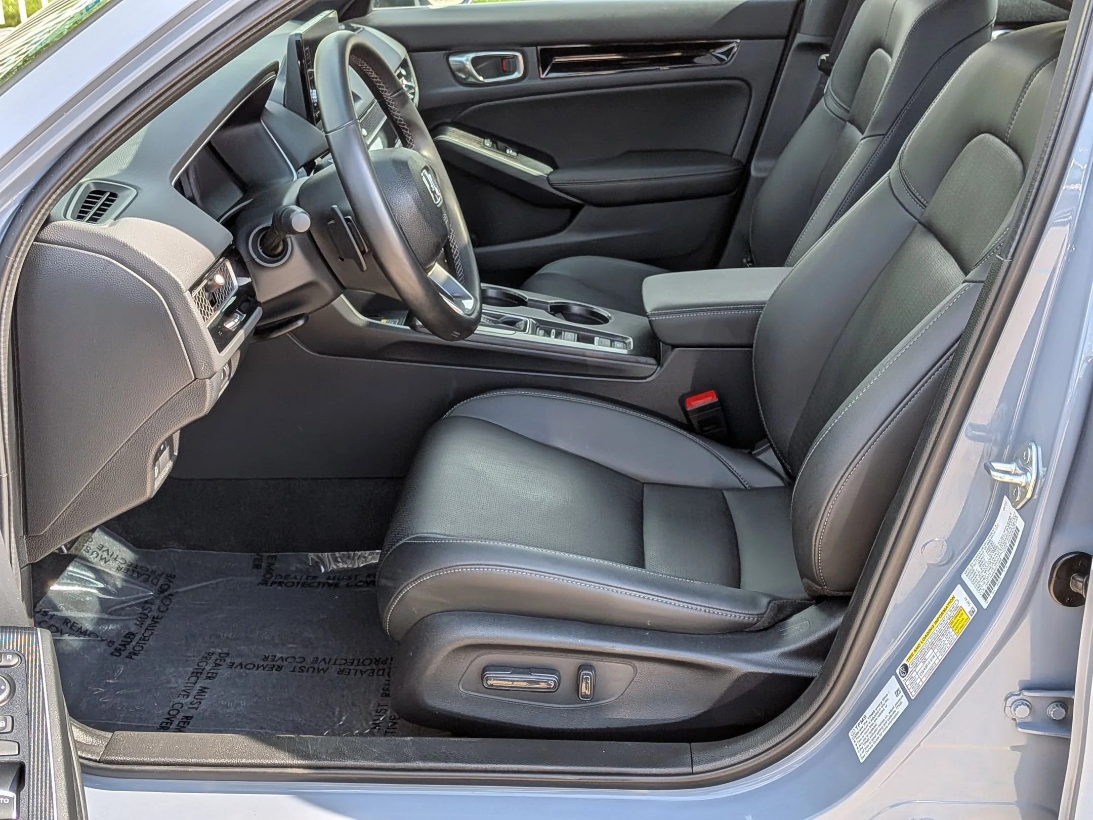 2023 Honda Civic Hatchback Sport Touring - Photo 11