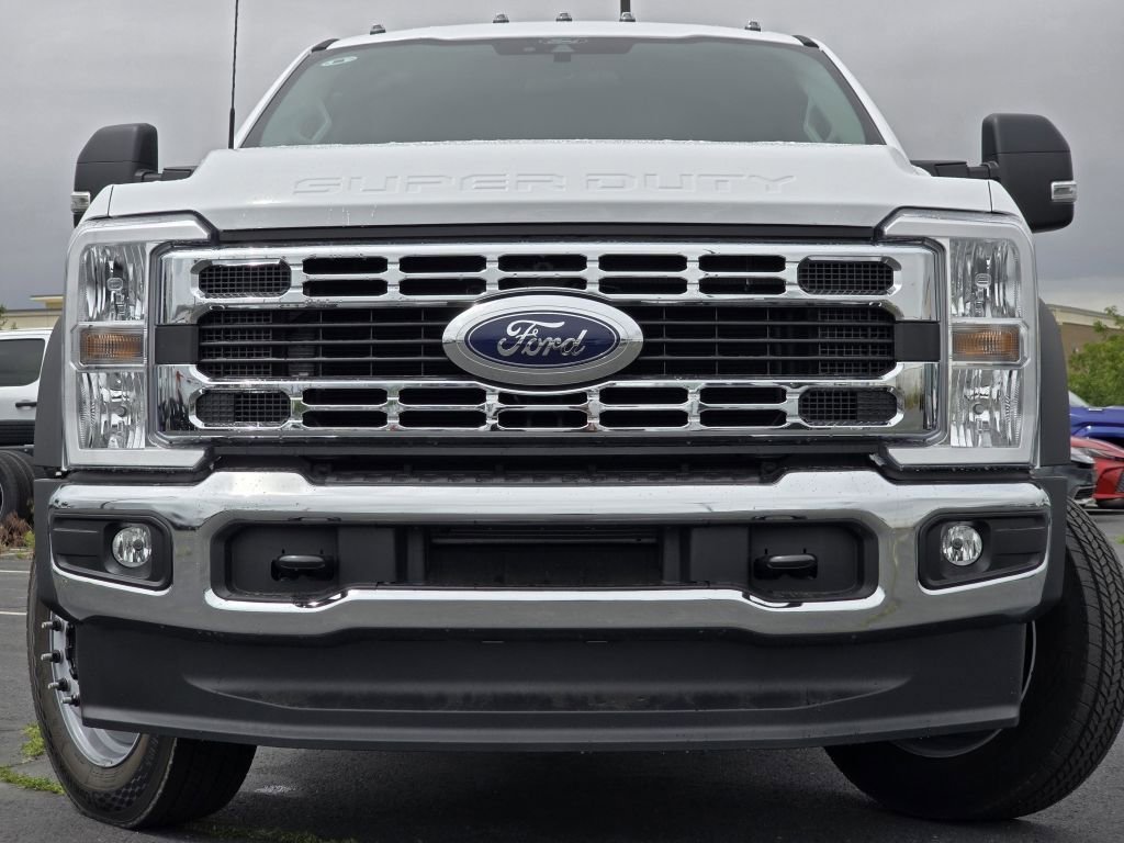 New 2026 Oxford White Ford XL image 3