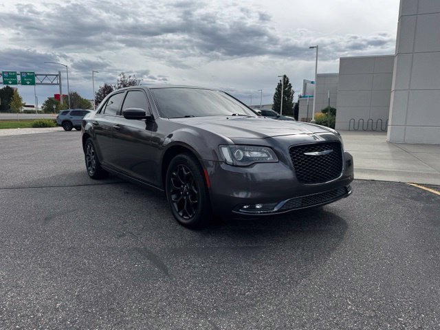 2019 Chrysler 300