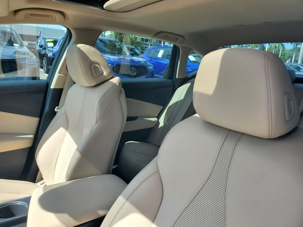 Used 2021 White Acura Technology Package image 16
