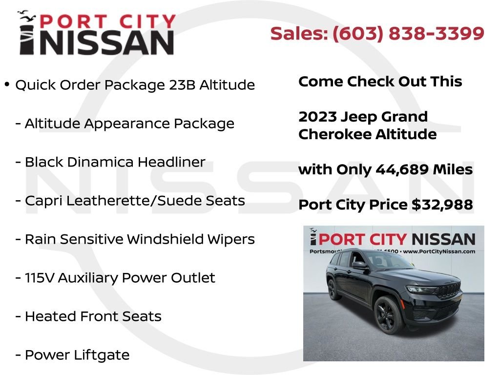Used 2023 Diamond Black Crystal Pearlcoat Jeep Altitude x w/power sunroof image 4
