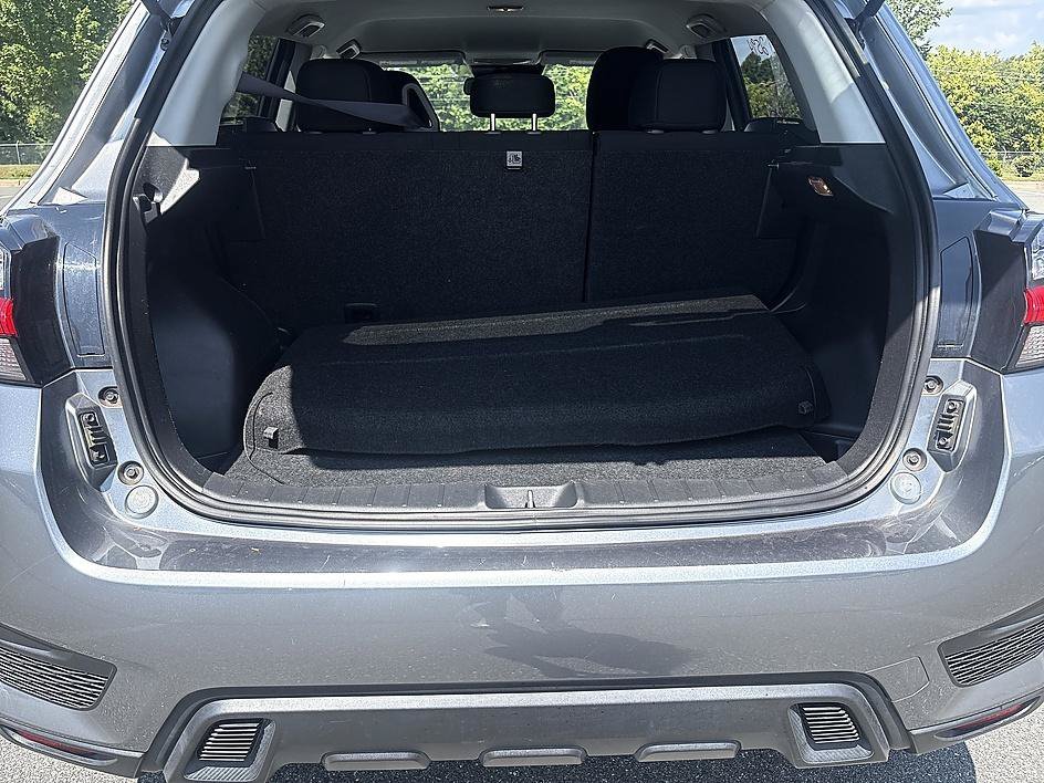 Used 2021 Alloy Silver Metallic Mitsubishi ES image 22