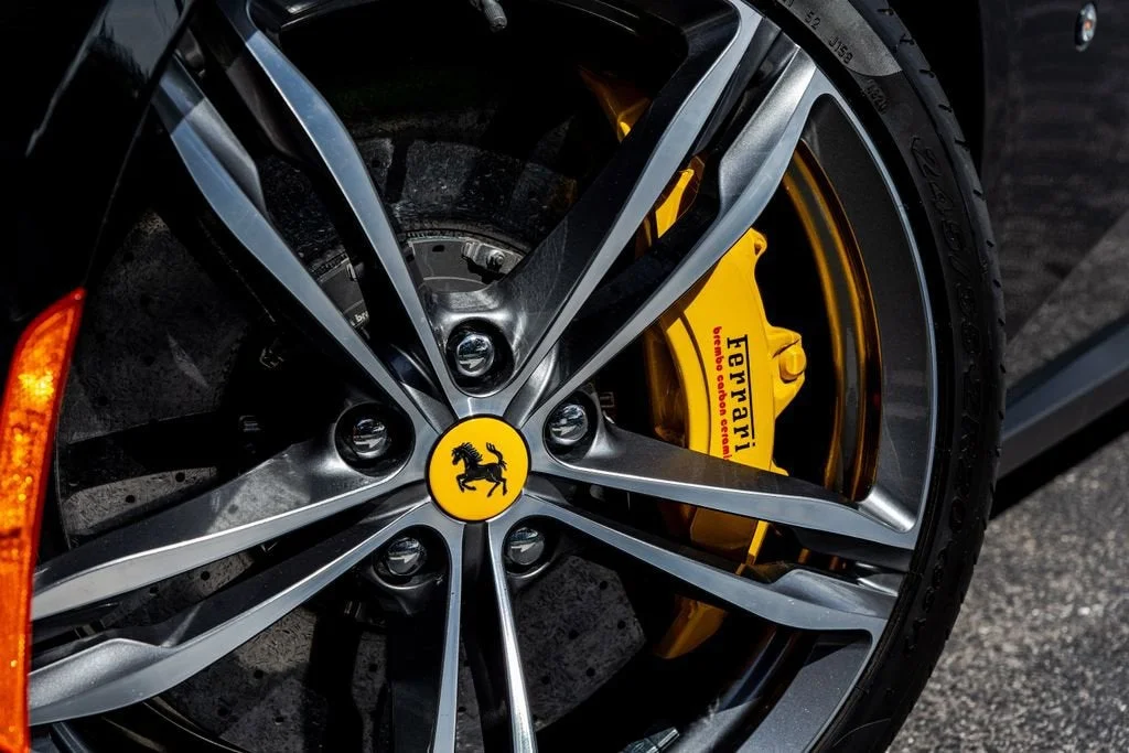 Used 2018 Nero Ferrari V12 image 43
