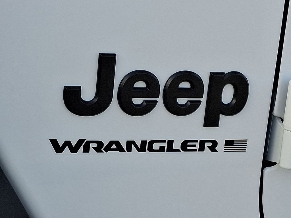 New 2026 White Jeep Sport image 19