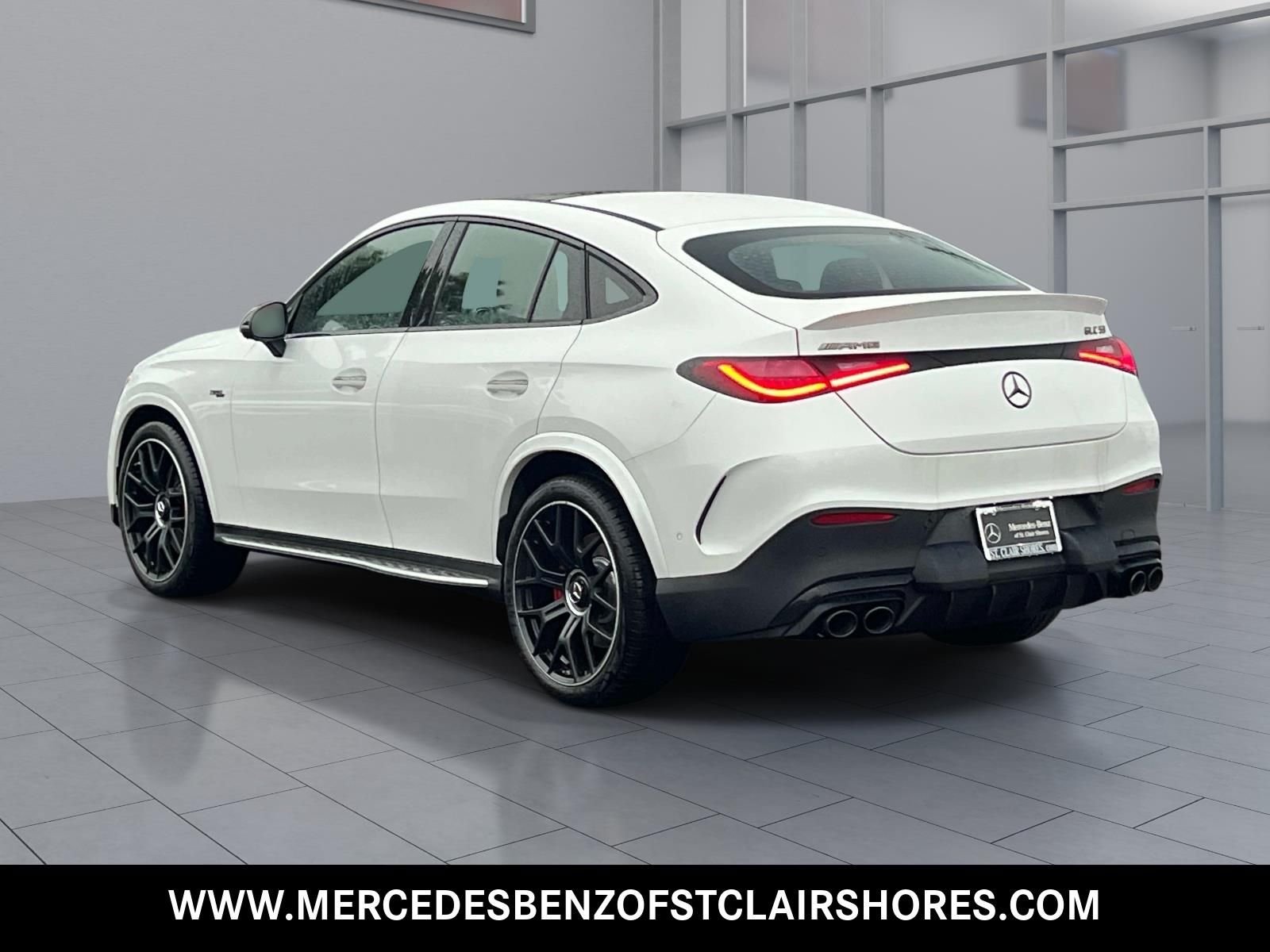New 2027 MANUFAKTUR Moonlight White Metallic Mercedes-Benz AMG® GLC 53 4MATIC+ Coupe image 3