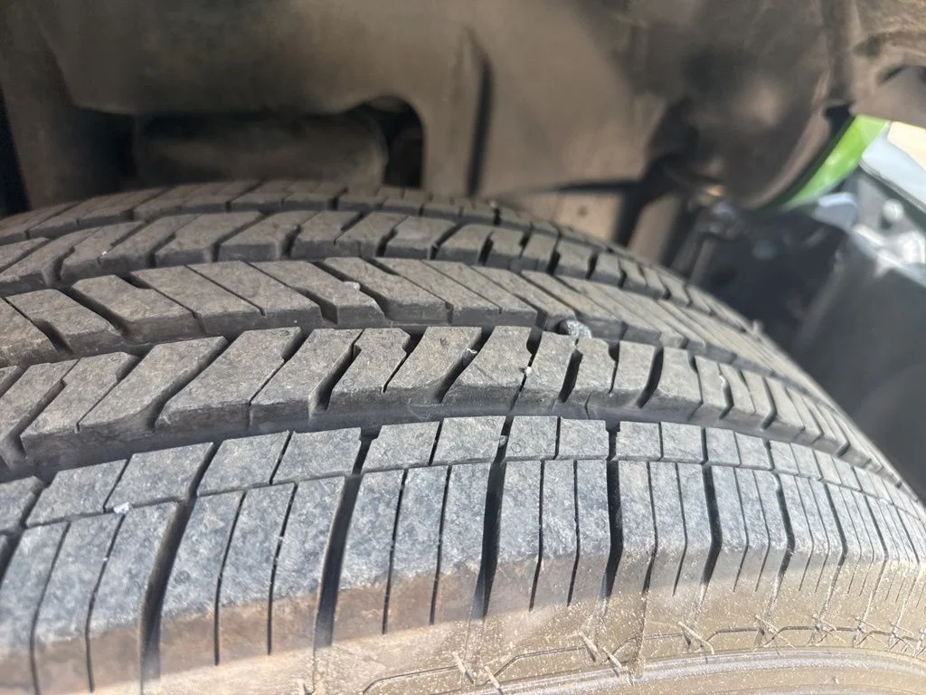 Used 2020 Green Jeep Unlimited Sahara image 12