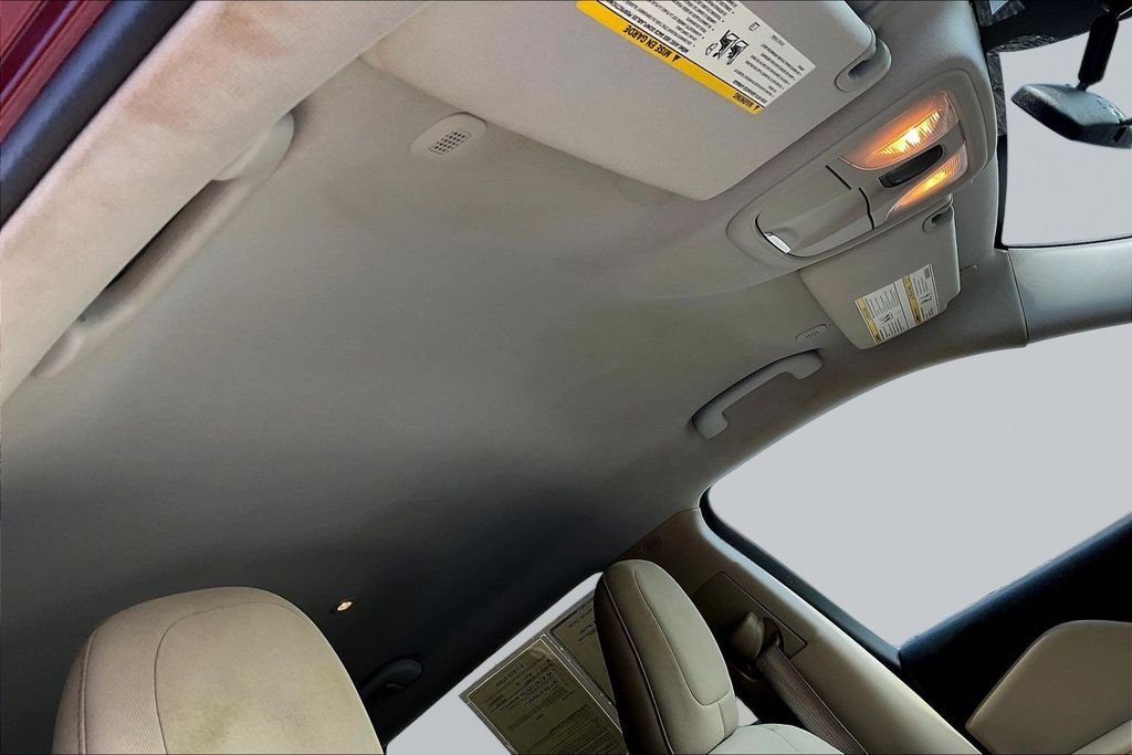 Used 2020 Red Jeep Latitude image 30