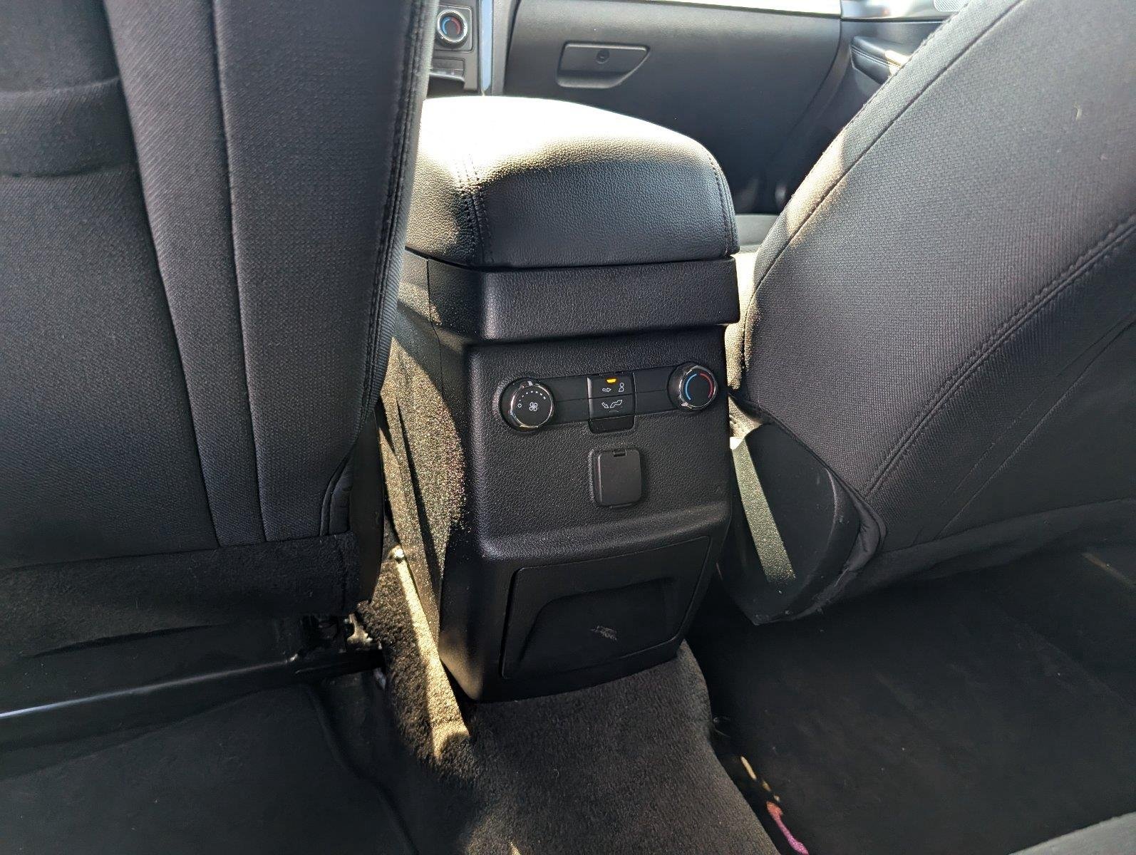Used 2018 Shadow Black Ford XLT image 29