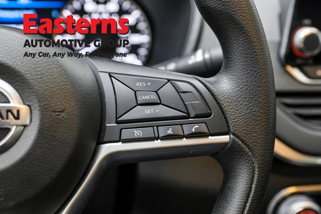 Used 2022 Gray Nissan 2.5 SV image 16