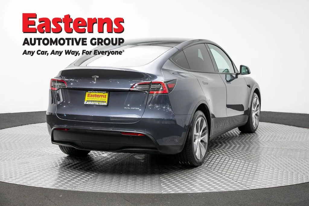 Used 2021 Gray Tesla Long Range image 4