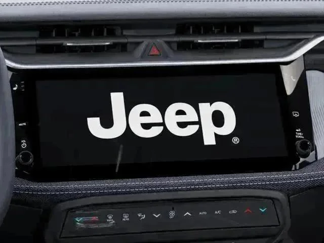 New 2026 Diamond Black Crystal Pearl-Coat Exterior Paint Jeep Laredo image 31