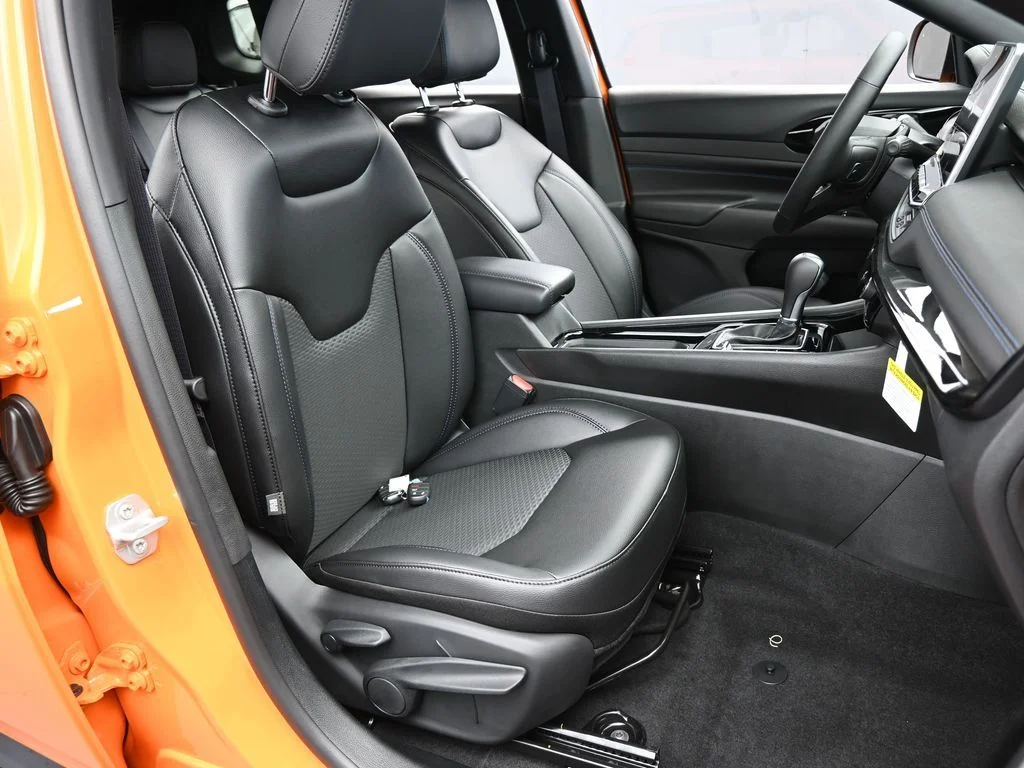 New 2026 Joose (DISC) Jeep Latitude image 38