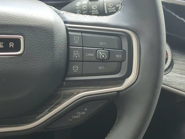 Used 2022 Black Jeep Series III image 34