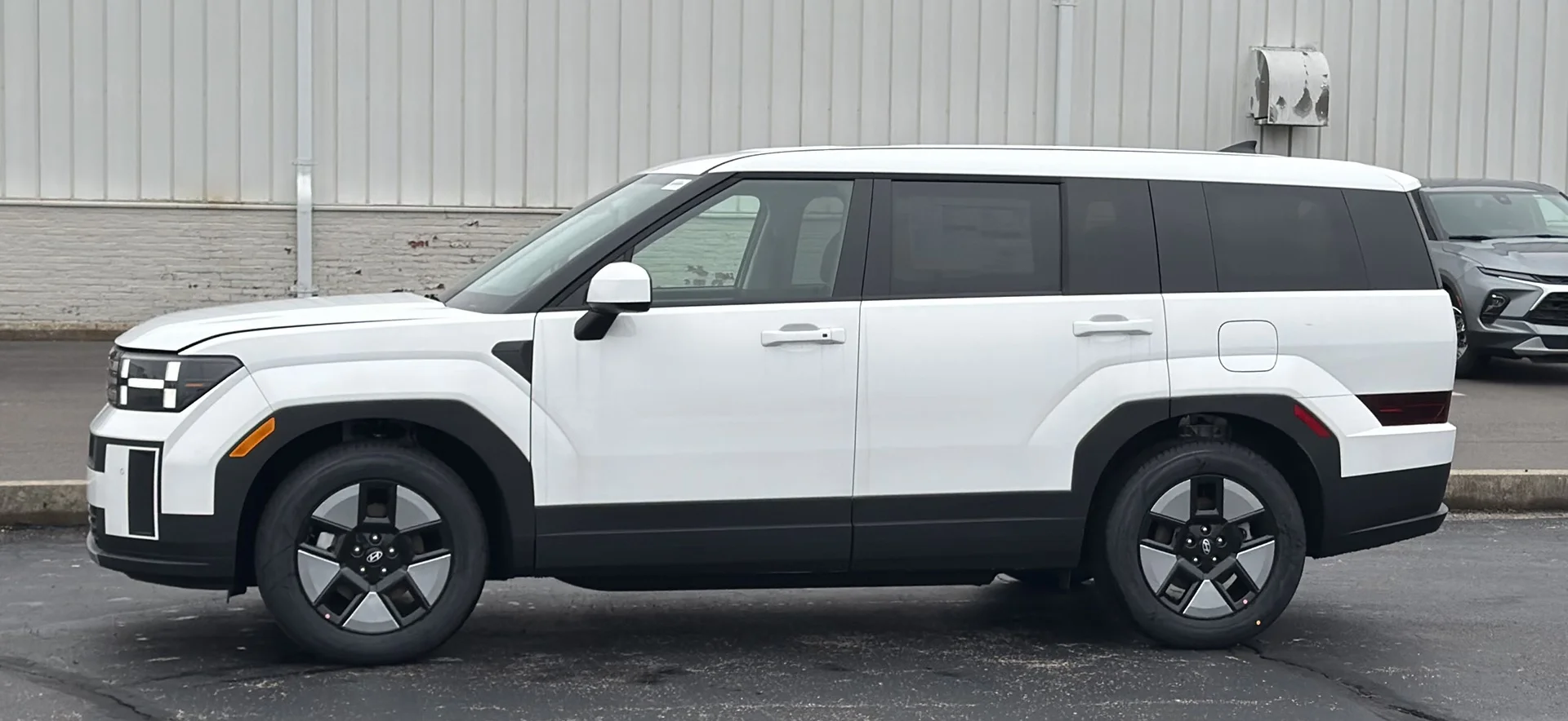 New 2026 Serenity White Pearl Hyundai SE image 4