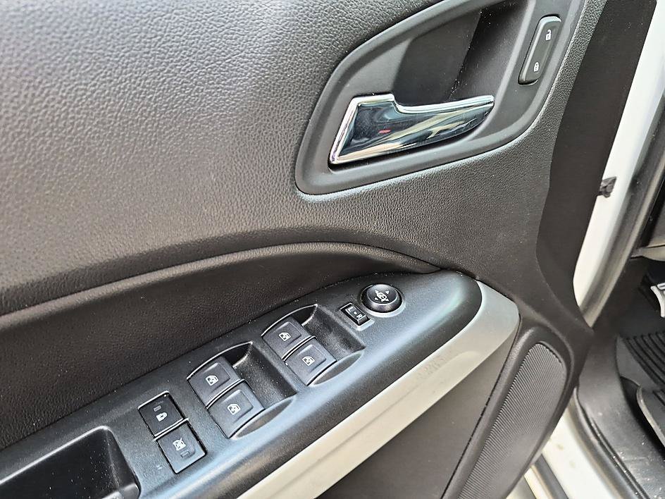Used 2018 SUMMIT WHITE Chevrolet 4WD ZR2 image 13