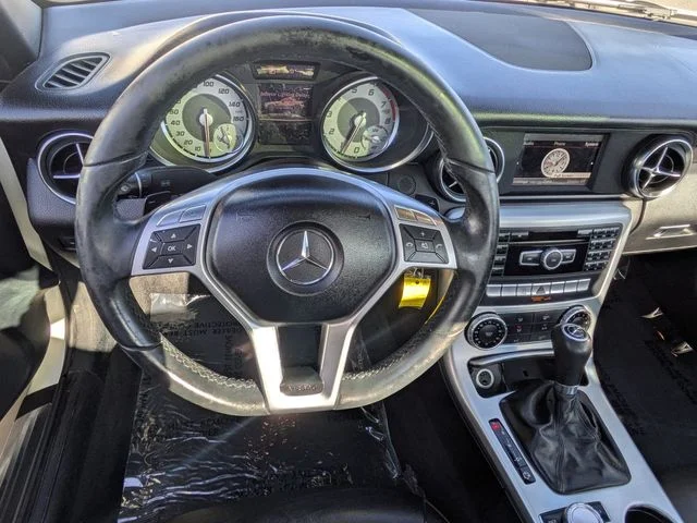 Used 2014 Diamond White Metallic Mercedes-Benz SLK 250 image 14
