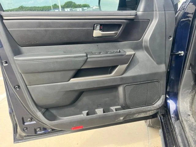 Used 2025  Toyota SR5 image 9