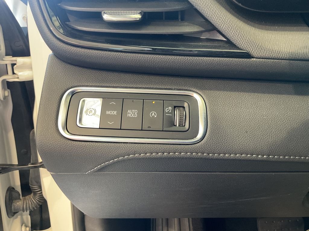 Used 2025 White Buick Preferred image 18